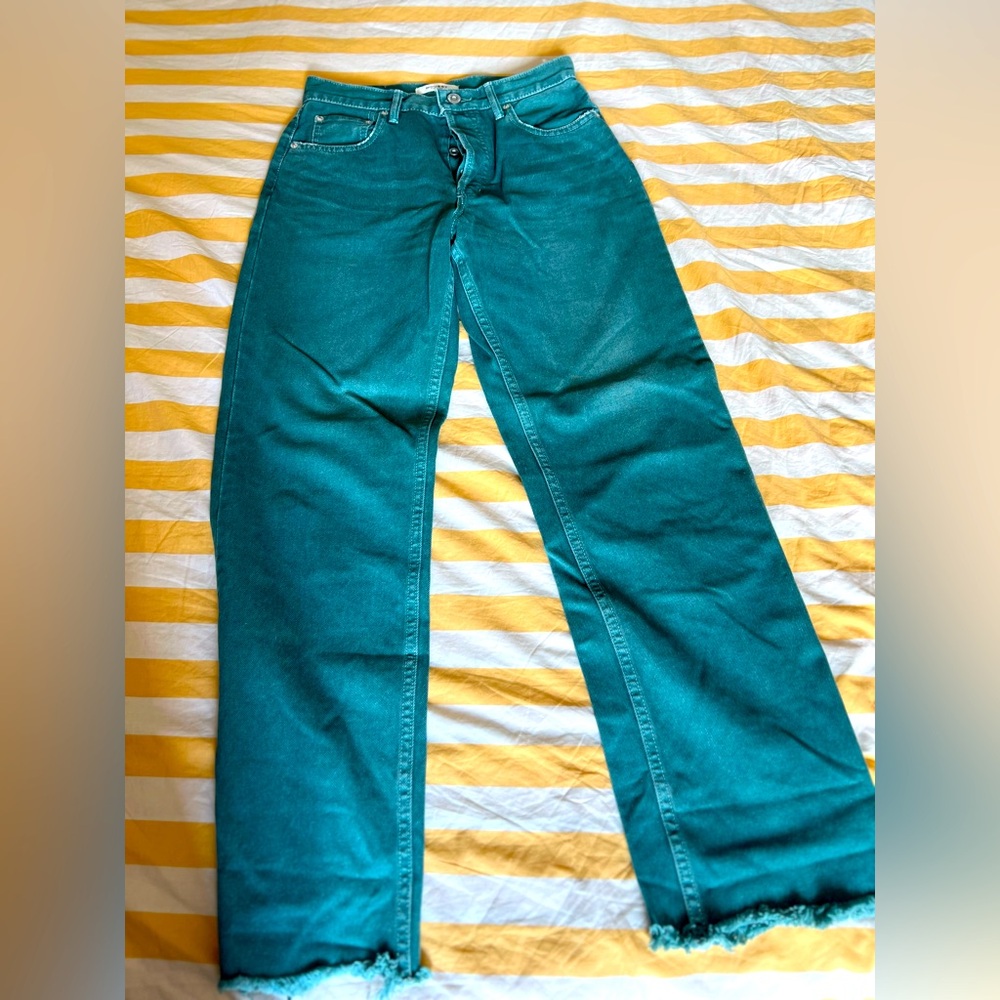 Moussy Vintage Green Jeans in Size 27